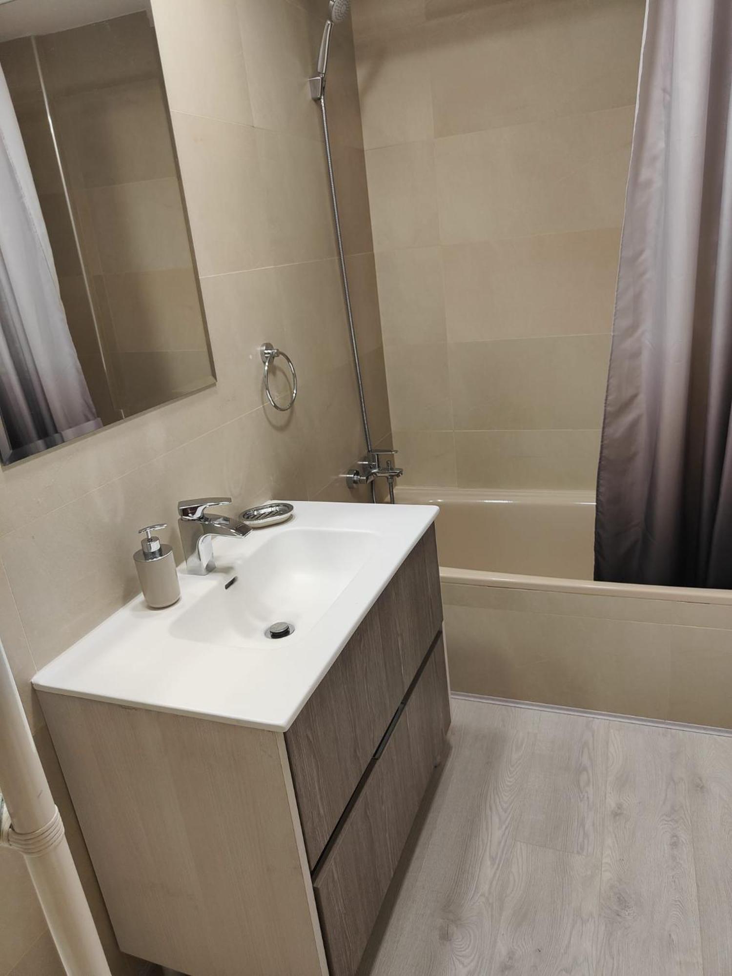 Апартаменти Agradable Duplex Terraza Virgen Del Rocio Севілья Екстер'єр фото