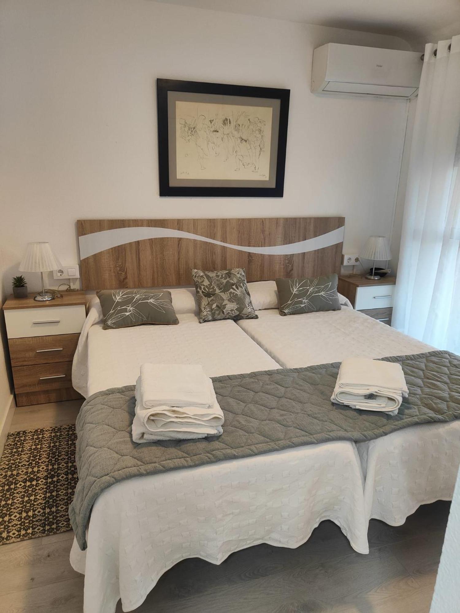 Апартаменти Agradable Duplex Terraza Virgen Del Rocio Севілья Екстер'єр фото